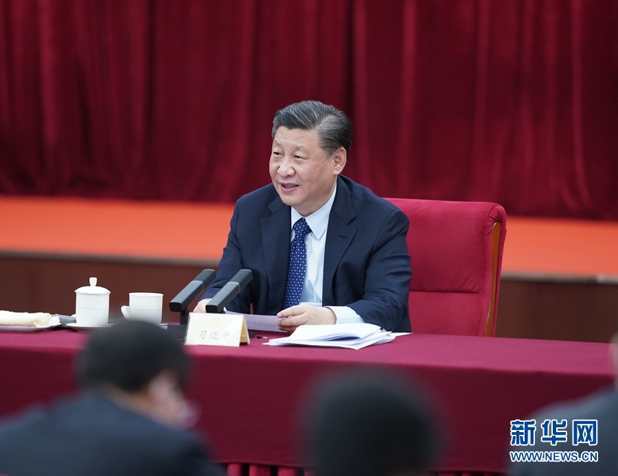 习近平看望参加政协会议的医药卫生界教育界委员3 习近平看望参加政协会议的医药卫生界教育界委员3